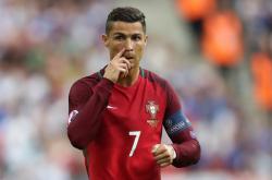 爱游戏网页版-绝境翻盘！深圳队逆转雷霆，福克斯关键回合一剑封喉