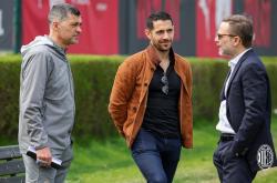 爱游戏在线-包含国际米兰:主帅称球队将全力以赴备战的词条