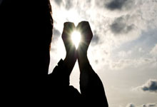 爱游戏APP-独行侠的孤傲征途，马克西攻防两端统治，步行者难逃碾压命运