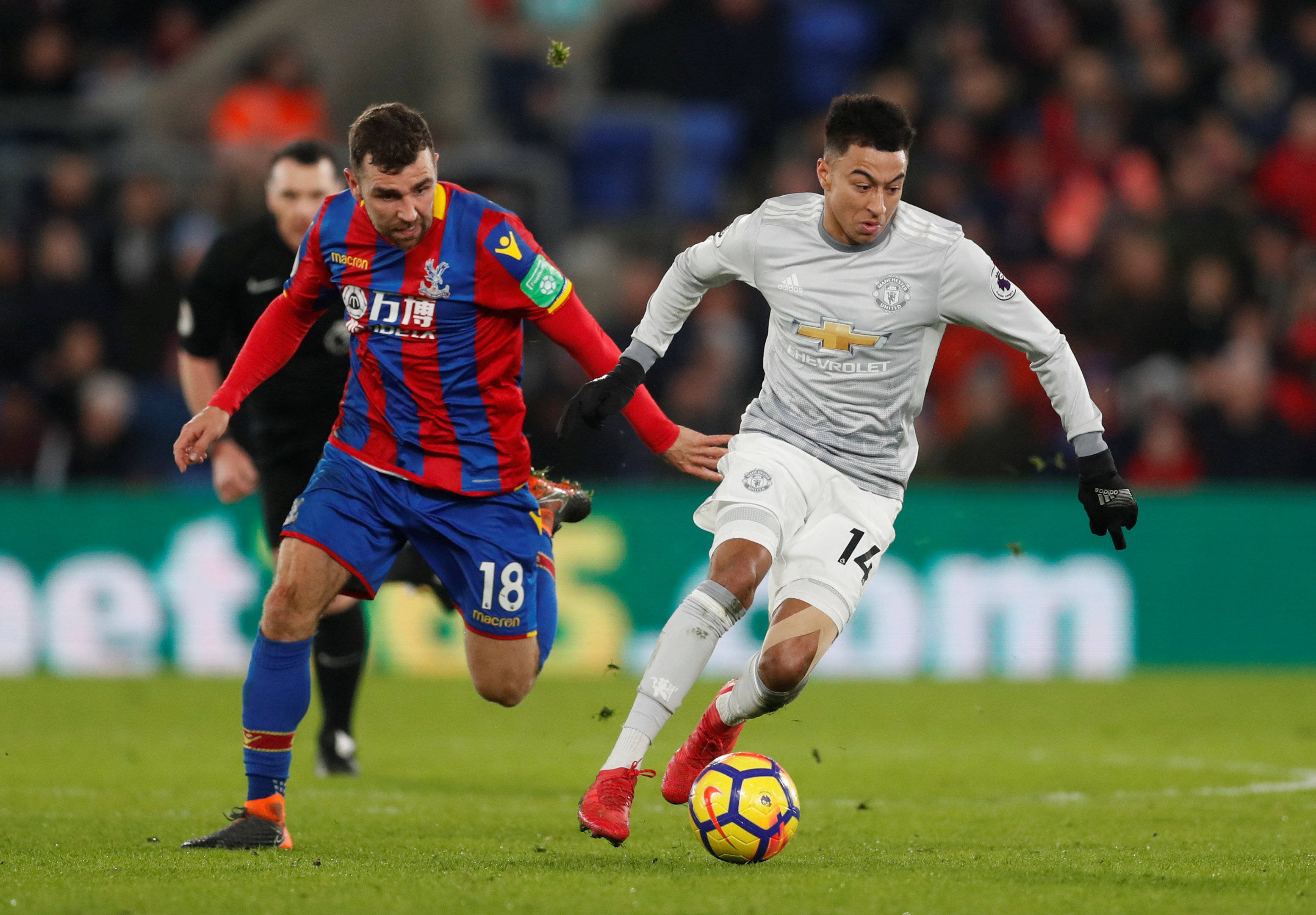 水晶宫客场战平伯恩茅斯,延续不败纪录 水晶宫客场战平伯恩茅斯,延续不败纪录