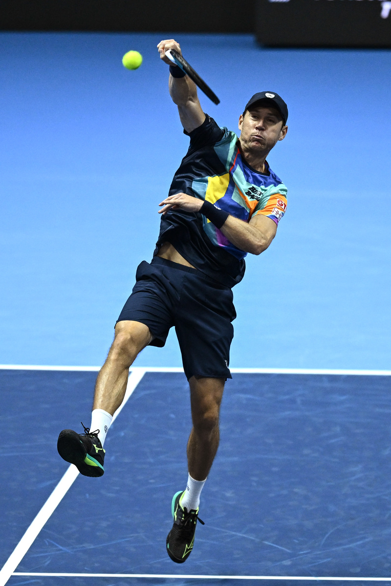 世界网球队完胜澳大利亚网球队，瓦林卡统治全场的简单介绍