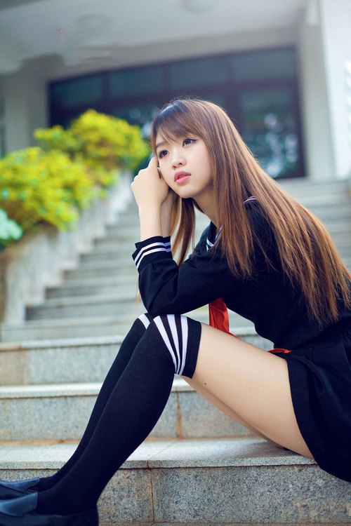 火箭横扫辽宁队，库里连续得分拉开差距，一场跨越时空的篮球对话