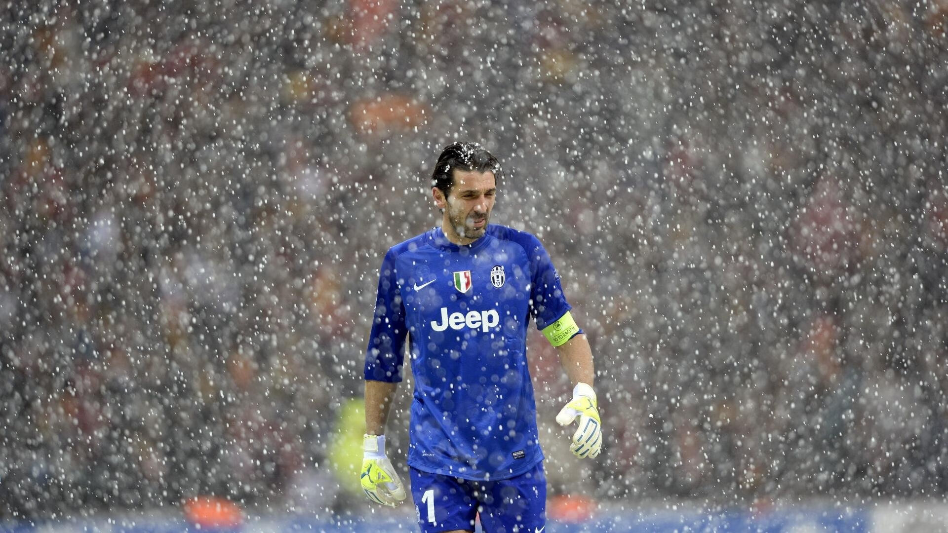 中国制造爆冷国际米兰防线，奥斯梅恩彻底打爆的战术启示